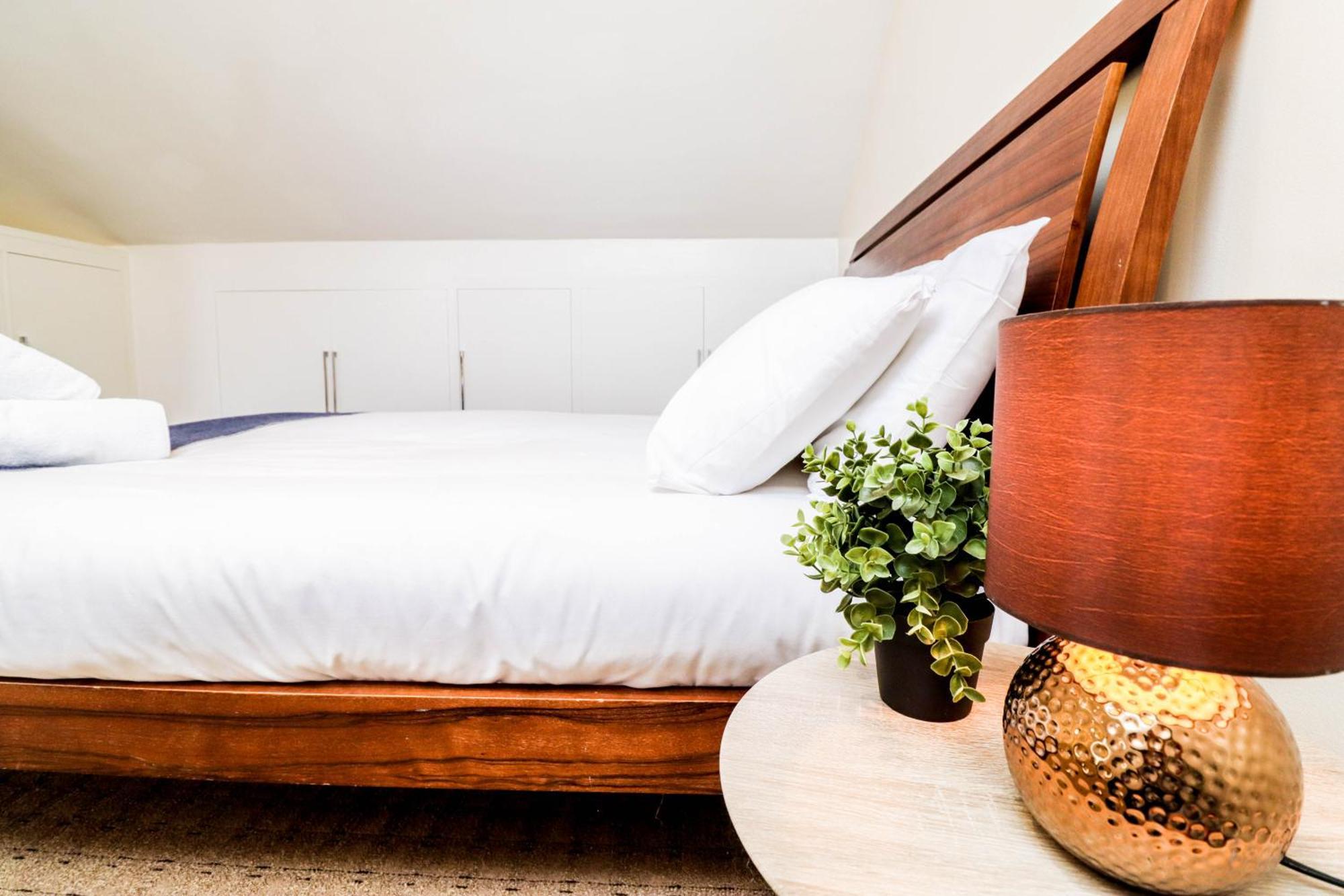 Spacious 4-bed In St.john's Wood Appartement *
