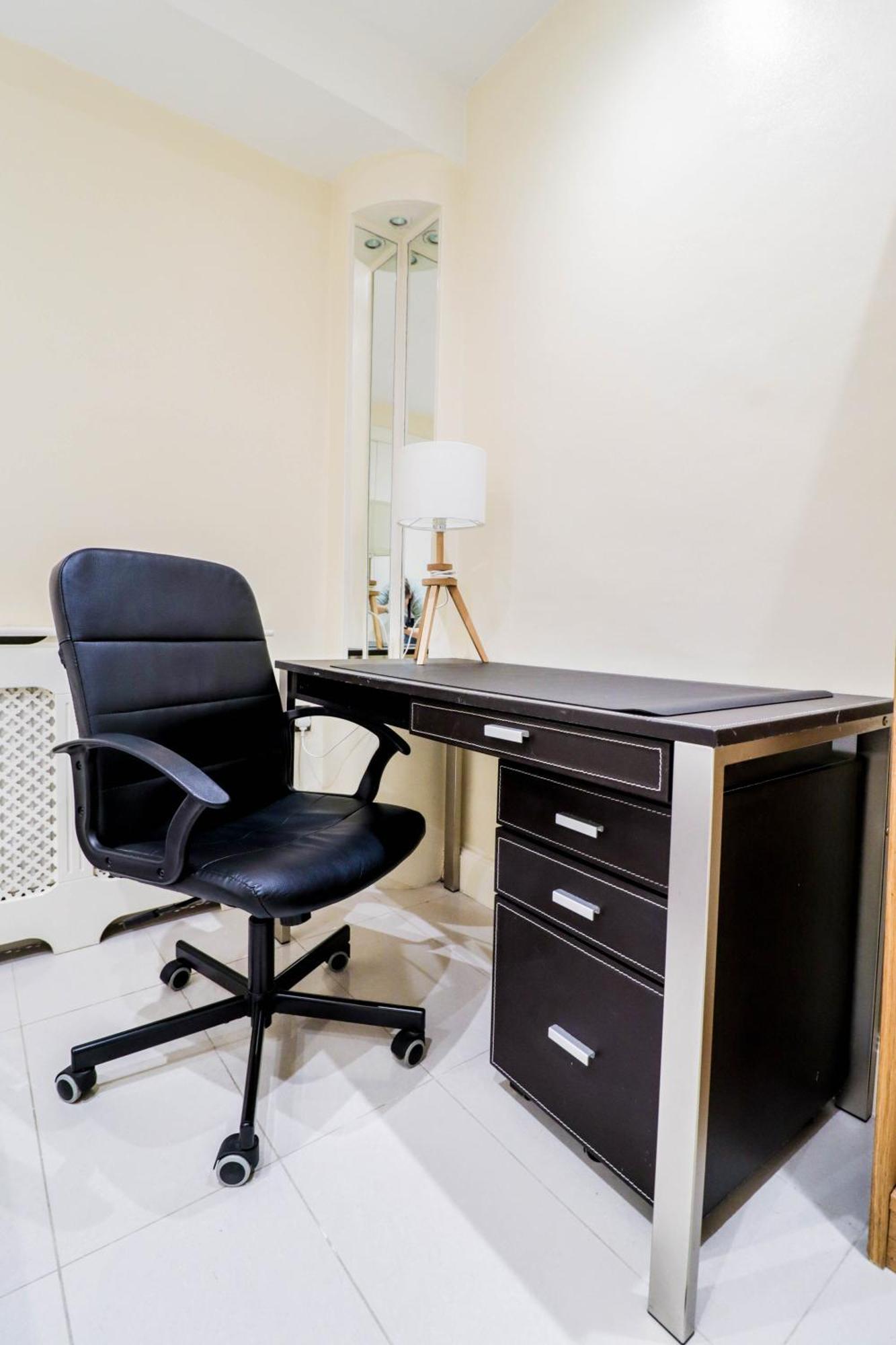 Spacious 4-bed In St.john's Wood Appartement Londres