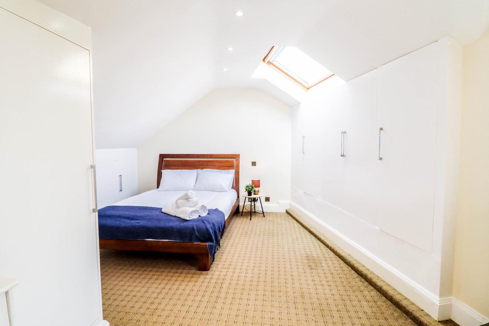Spacious 4-bed In St.john's Wood Appartement